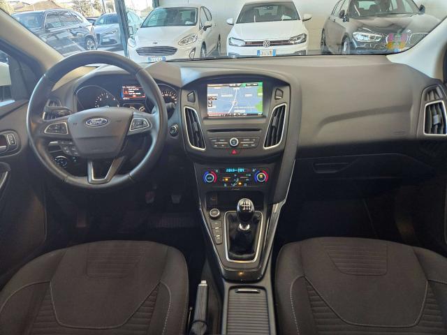 Ford Focus 2015 5p 1.5 tdci Plus s E6 neopatentati