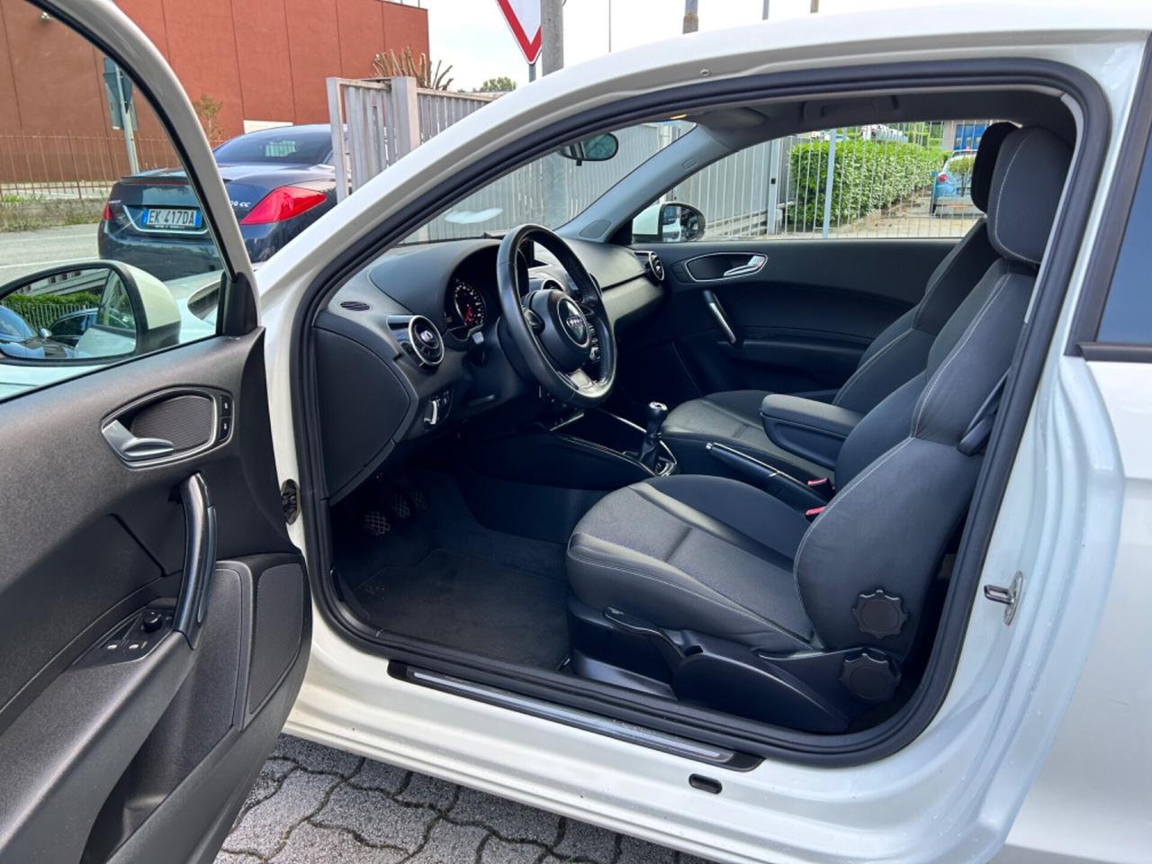 Audi A1 1.2 42990km neopatentati TFSI Attraction