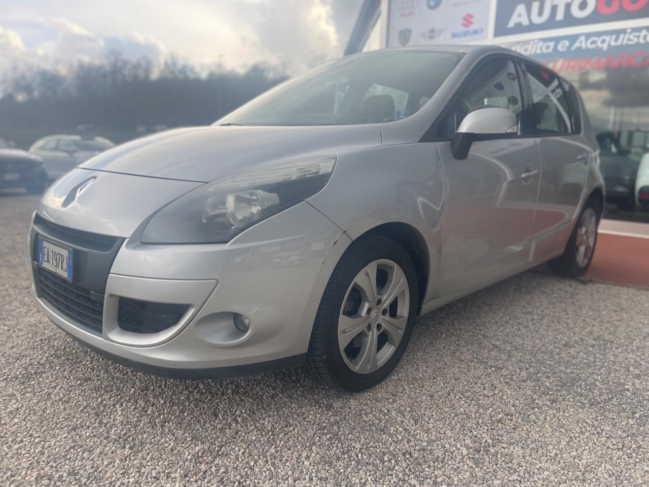 Renault Scenic Scénic X-Mod 1.5 dCi 110CV Luxe