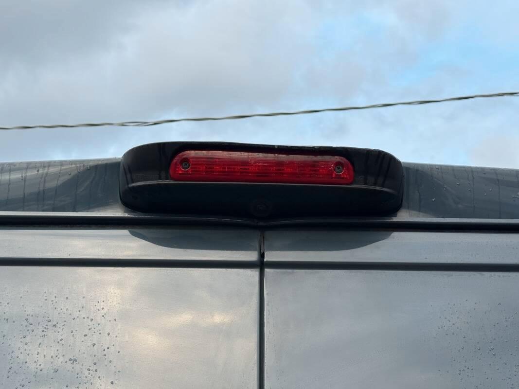 Peugeot Boxer 330 2.2 bluehdi 120cv S&S L1H1 Con TELECAMERA