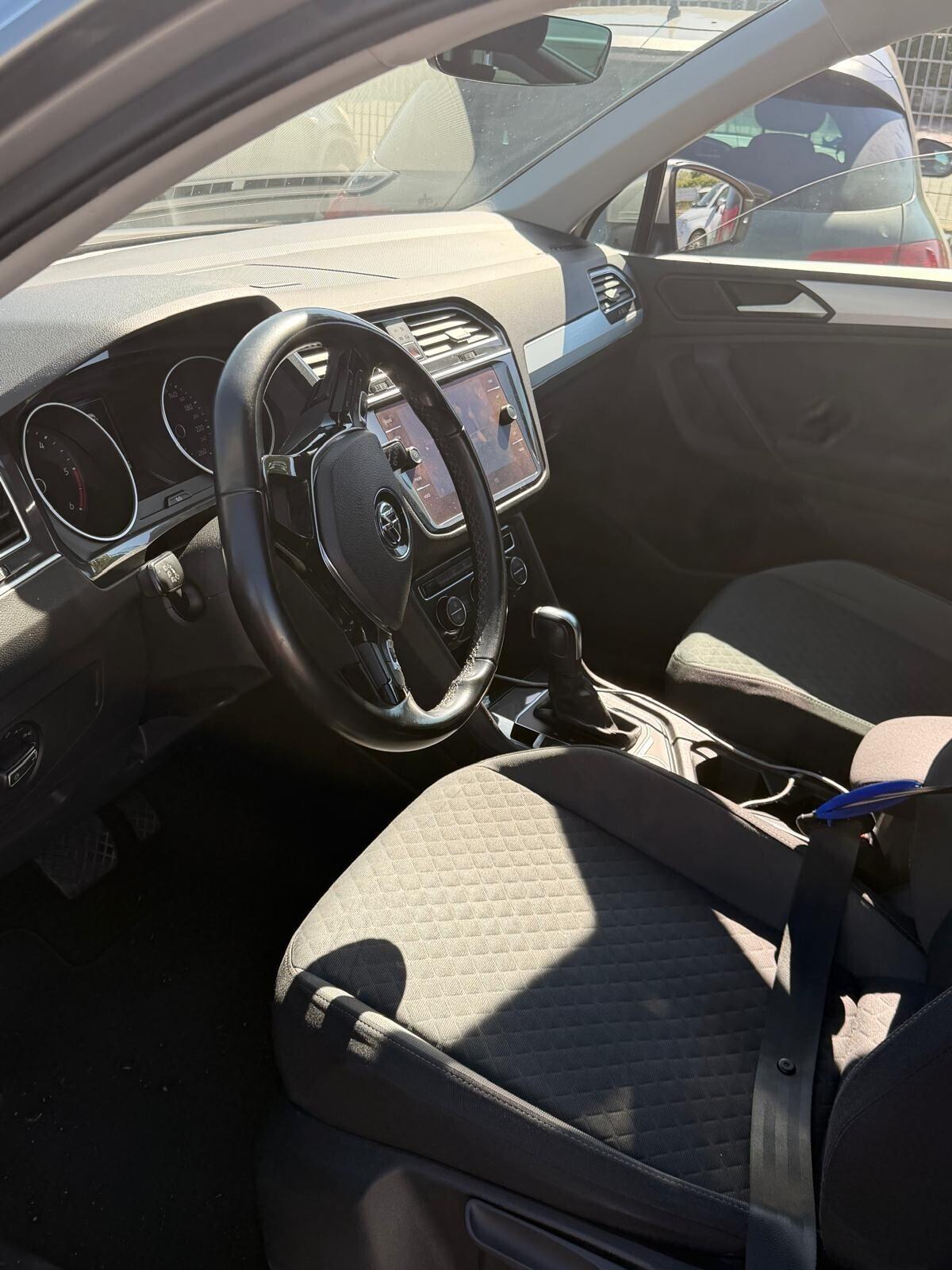 Volkswagen Tiguan 2.0 TDI SCR 4MOTION Business BlueMotion Technology