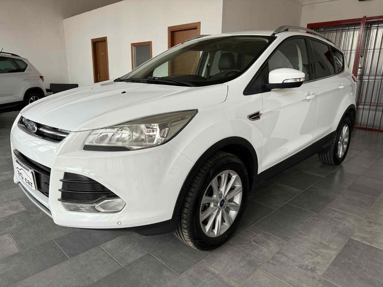 Ford Kuga 2.0 TDCI 150 CV S&S 4WD Powershift Titanium