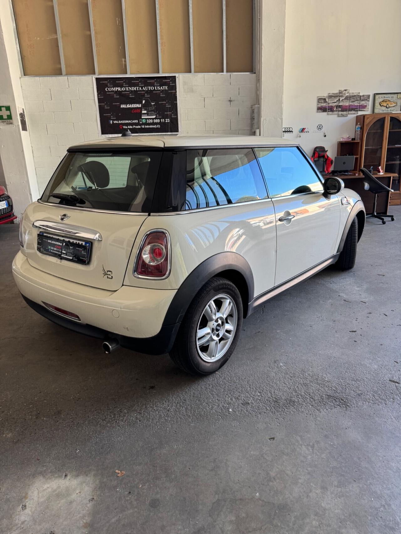 Mini 1.6 16V One (55kW)