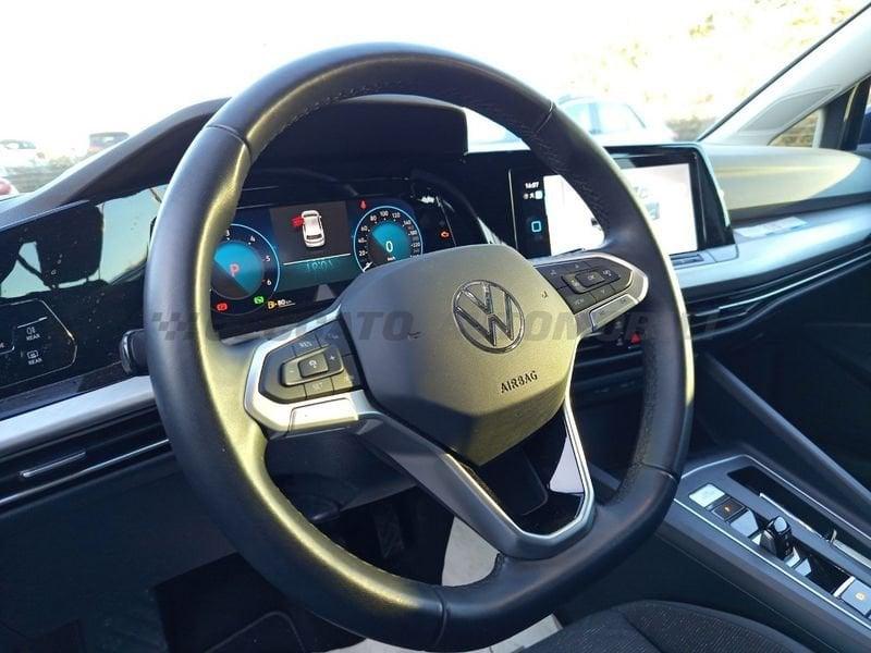 Volkswagen Golf VIII 2020 2.0 tdi Life 115cv dsg