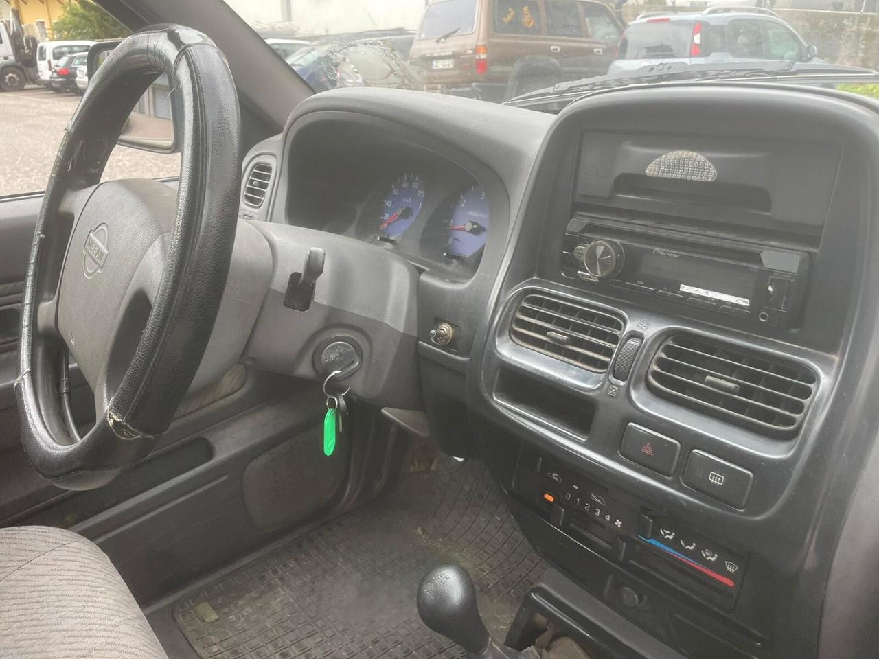 NISSAN NAVARA PICK-UP 2.5 TD DOUBLE CAB 4PORTE