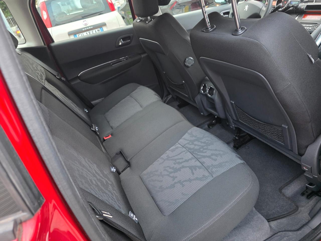 Peugeot 3008 1.6D uniproprietario km... certificato