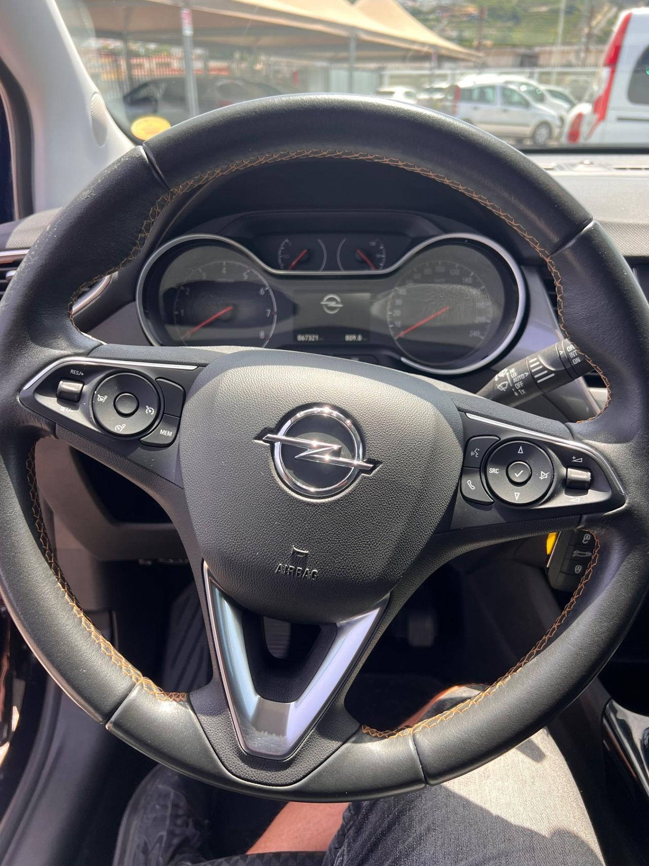 Opel Crossland X 1.2 12V Advance