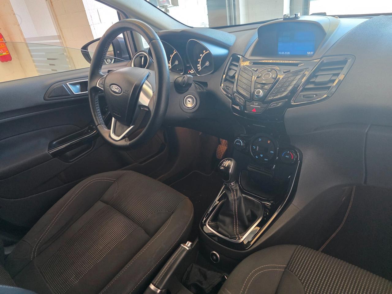 Ford Fiesta Titanium 1.4cc benzina GPL