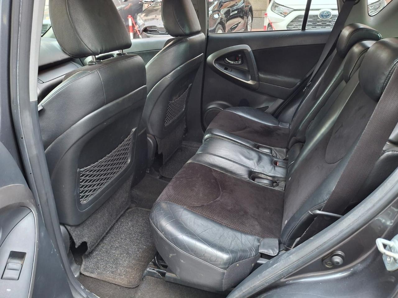 Toyota RAV 4 RAV4 2.2 D-4D 150 CV Lounge