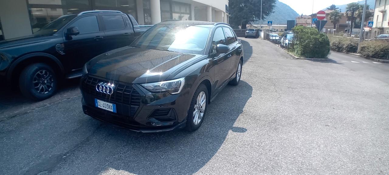 Audi Q3 35 TDI S tronic Business Advanced