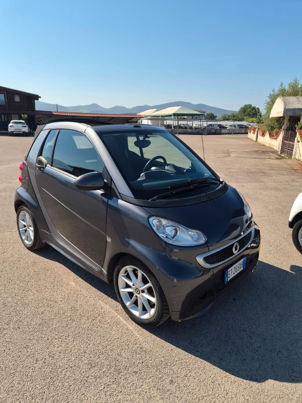 Smart ForTwo 1000 52 kW MHD cabrio passion