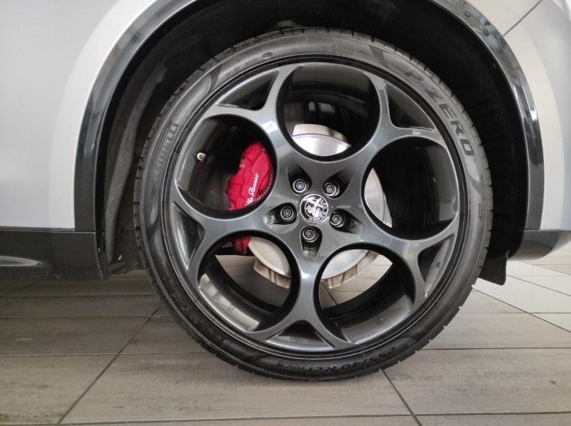 ALFA ROMEO Stelvio - Stelvio 2.0 Turbo 280 CV AT8 Q4 Competizione