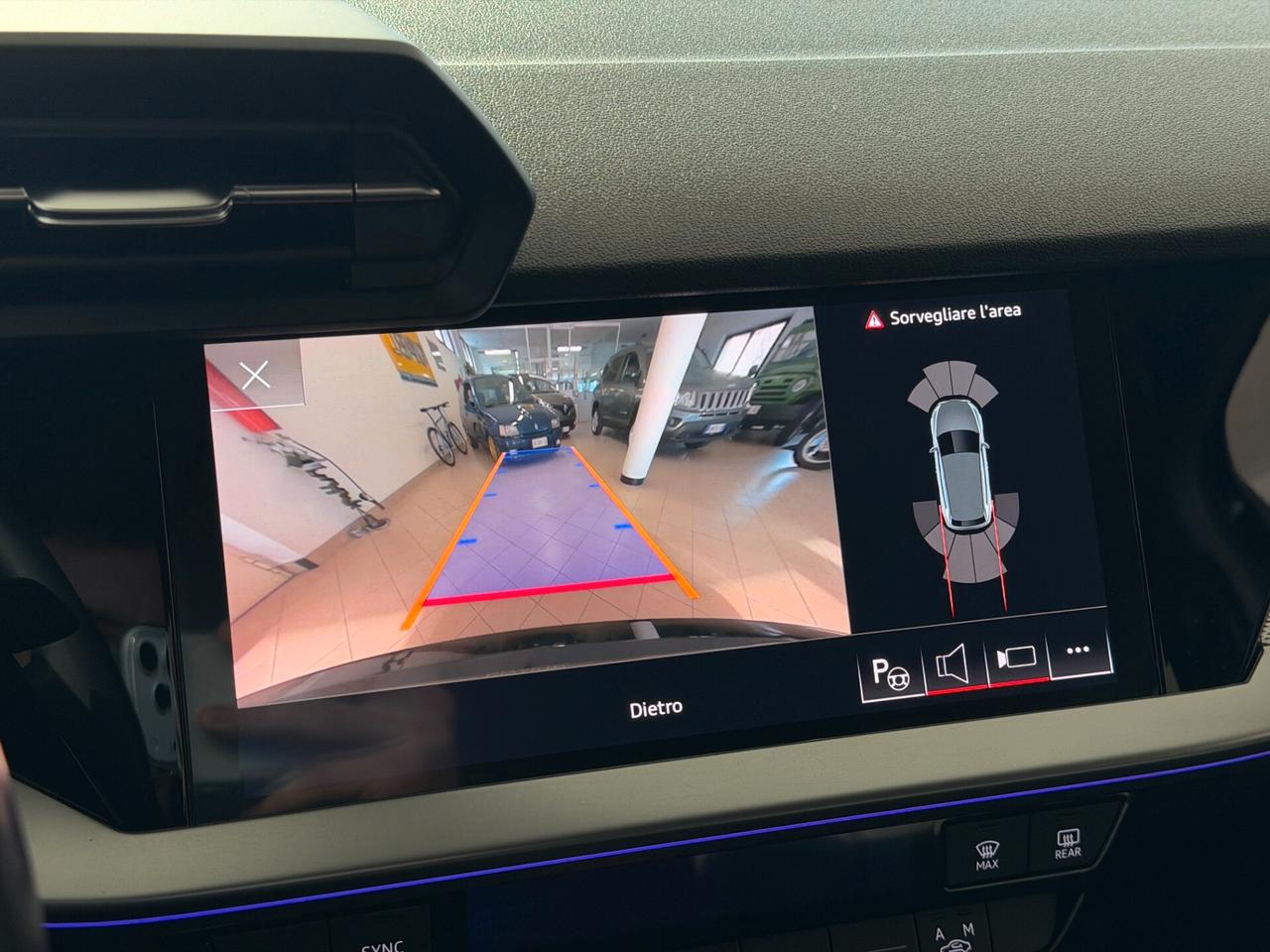 AUDI A3 S-Tronic S-Line 1.0cc 110Cv Automatica