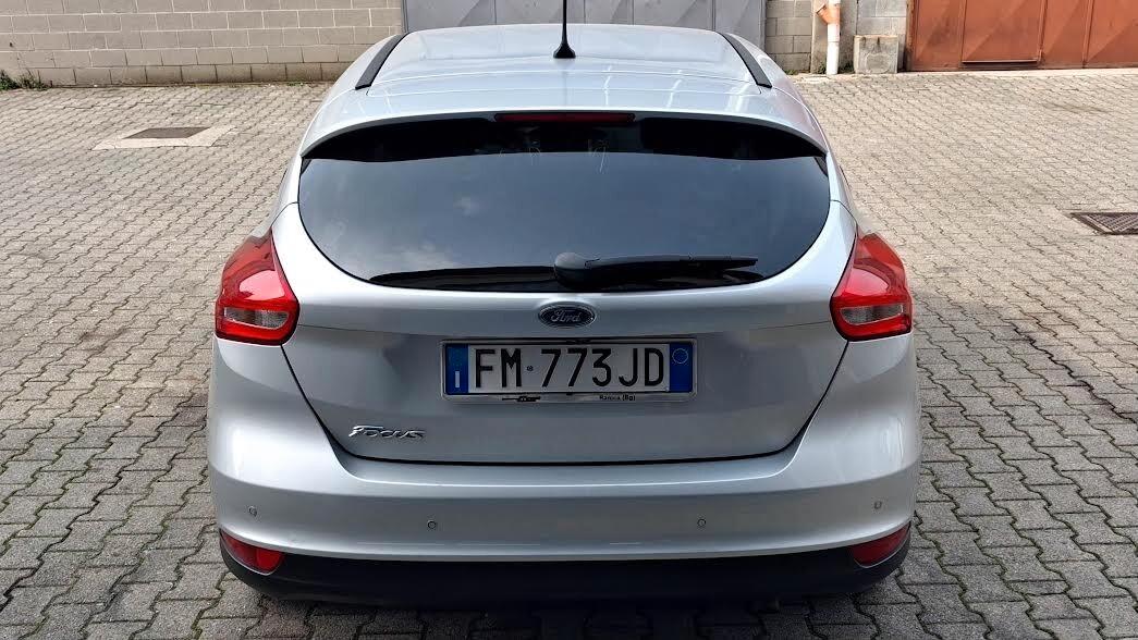 Ford Focus 1.6 120 CV BenzinaGPL Titanium