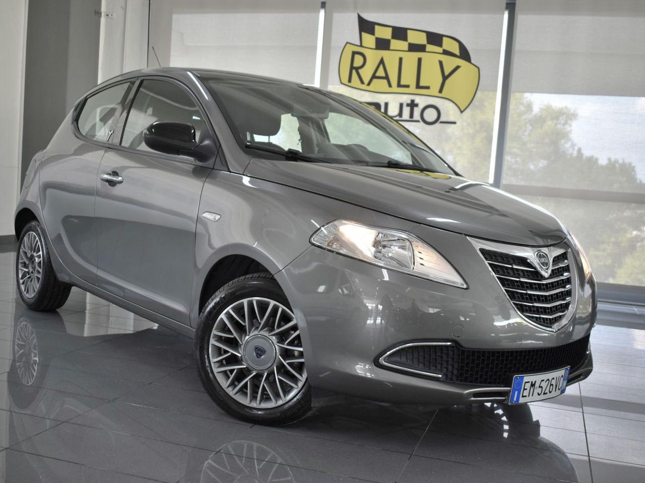 Lancia Ypsilon Platino 1.3 Mjet