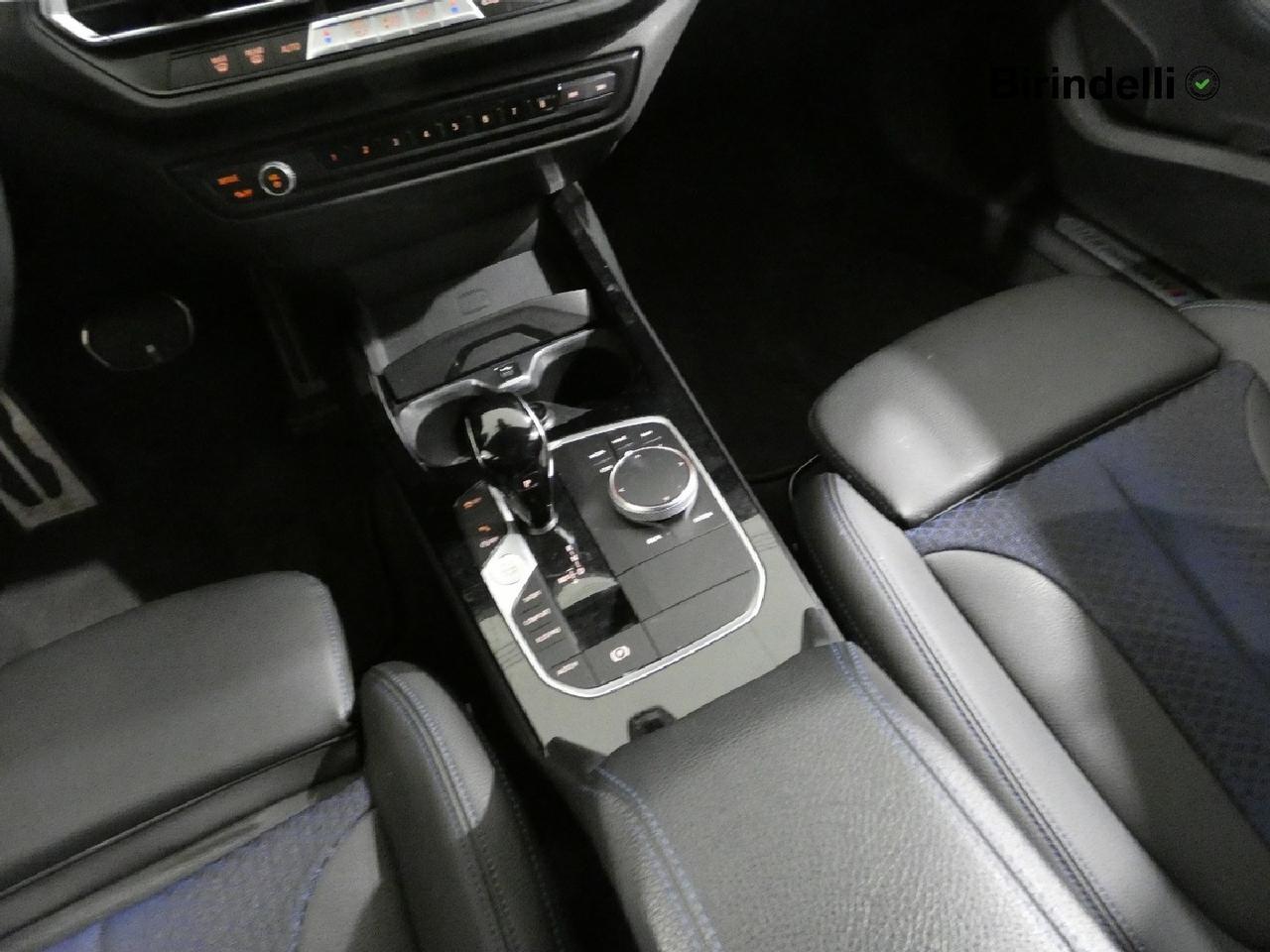 BMW Serie 1 (F40) - 118d 5p. Msport
