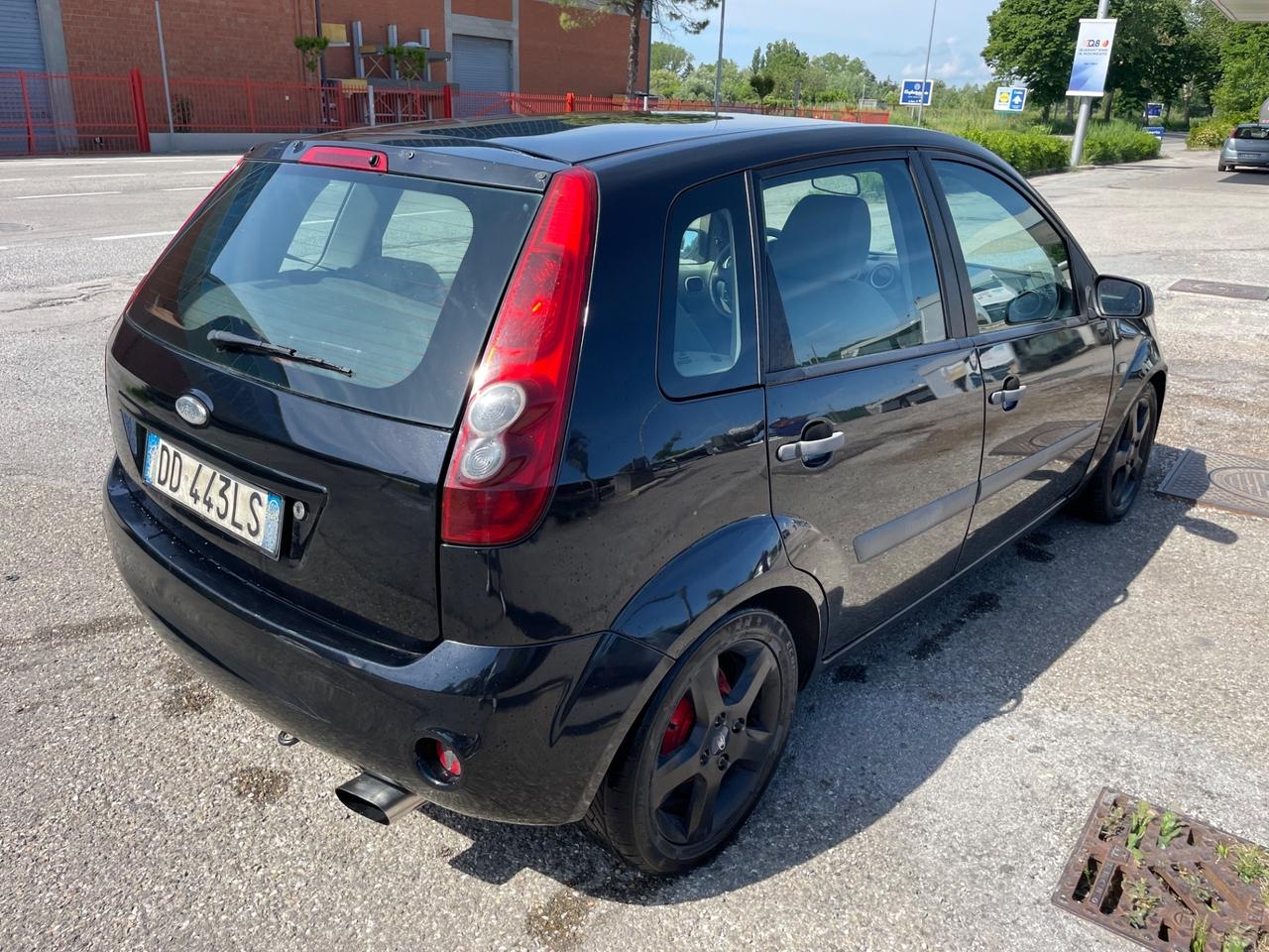 FORD FIESTA 1.4 DISEL TDCI 167.000 KM NEOPATENTATI