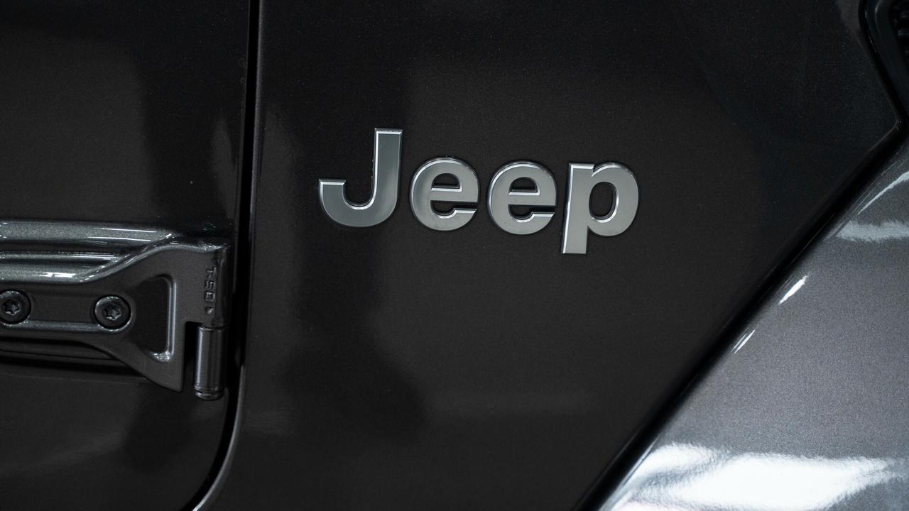 Jeep Wrangler UNLIMITED 2.2 MJT II SAHARA AUTO 200CV XENO FULL