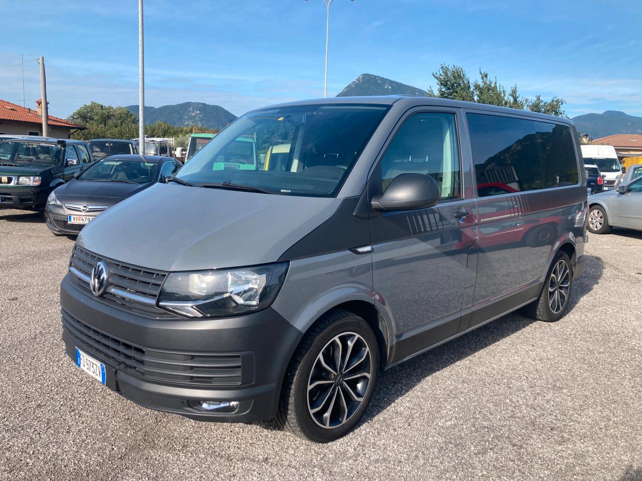Volkswagen Transporter 2.0 TDI 150CV PL Kombi Business