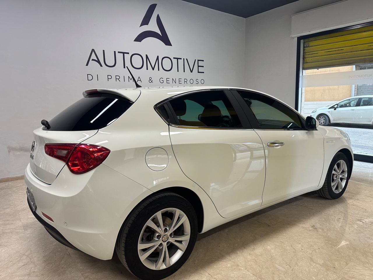 Alfa Romeo Giulietta 1.6 JTDm-2 105 CV Distinctive