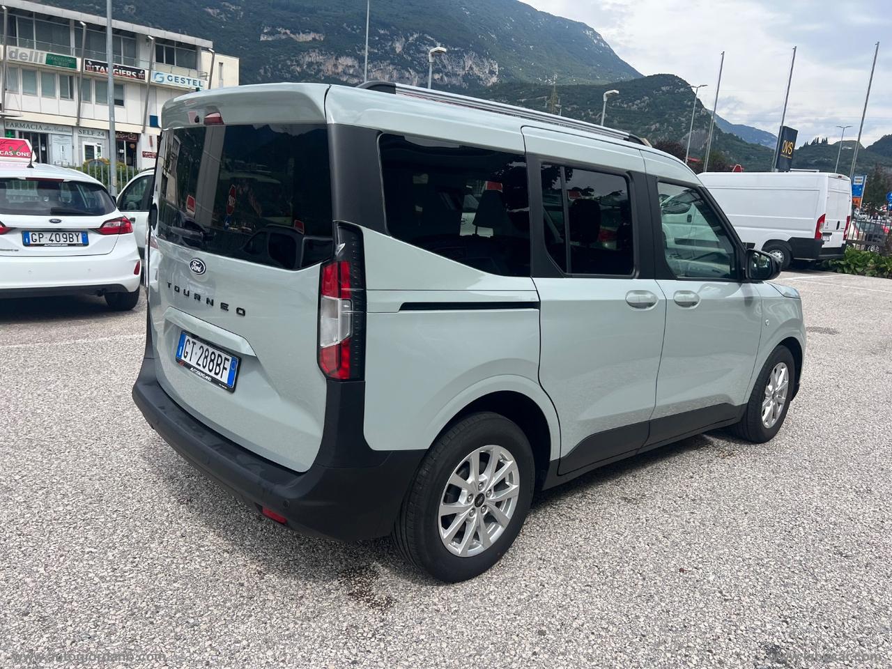 FORD Tourneo Courier 1.0 EcoBoost Pow. Tit.