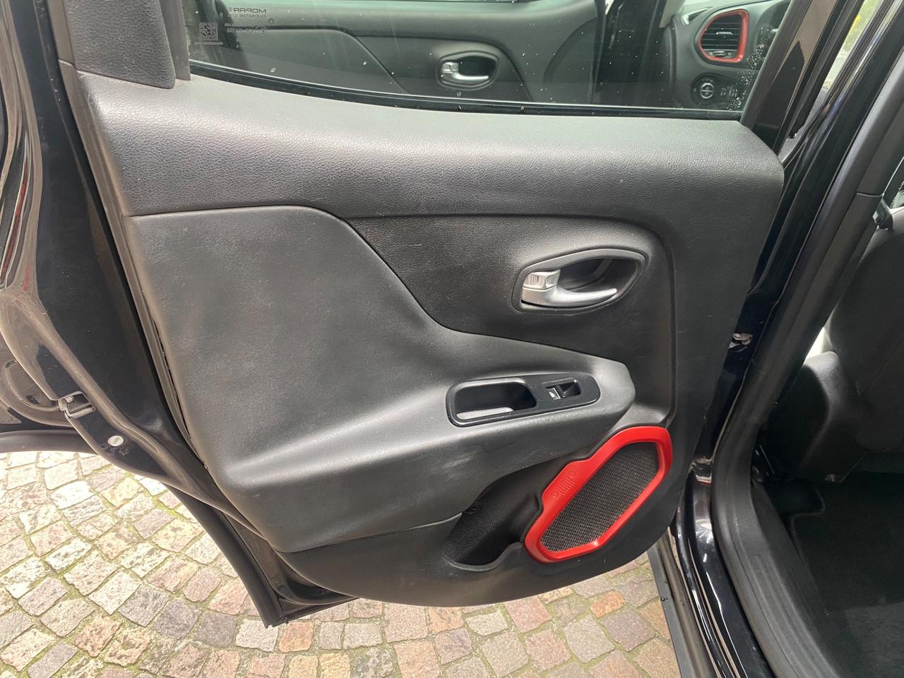 Jeep Renegade 2.0 Mjt 170CV 4WD Active Drive Low Trailhawk