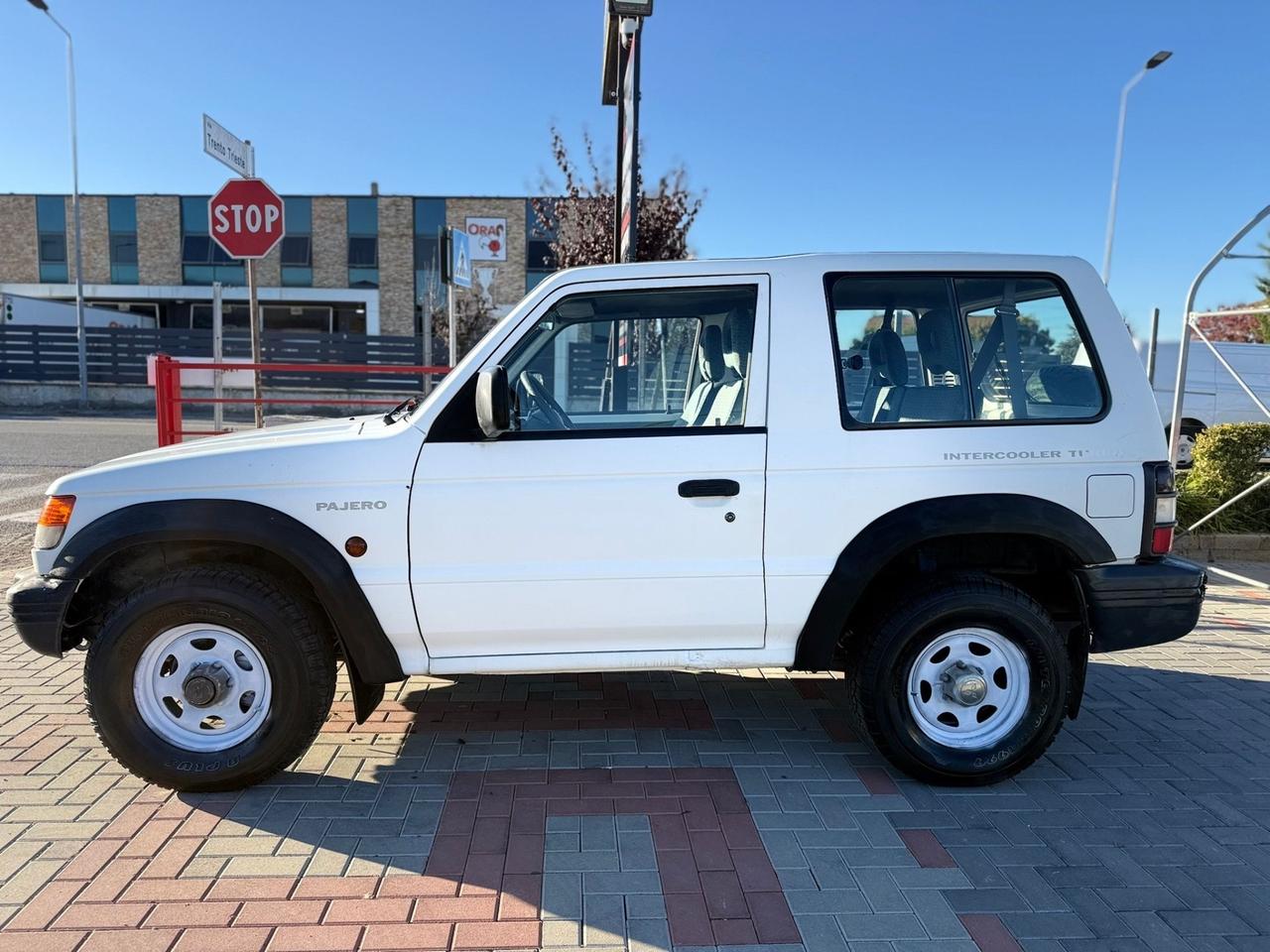 Mitsubishi Pajero 2.5TDI 100CV GLX GANCIO TRAINO