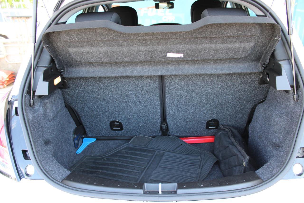 Lancia Ypsilon 1.2 69 CV 5 porte S&S Gold