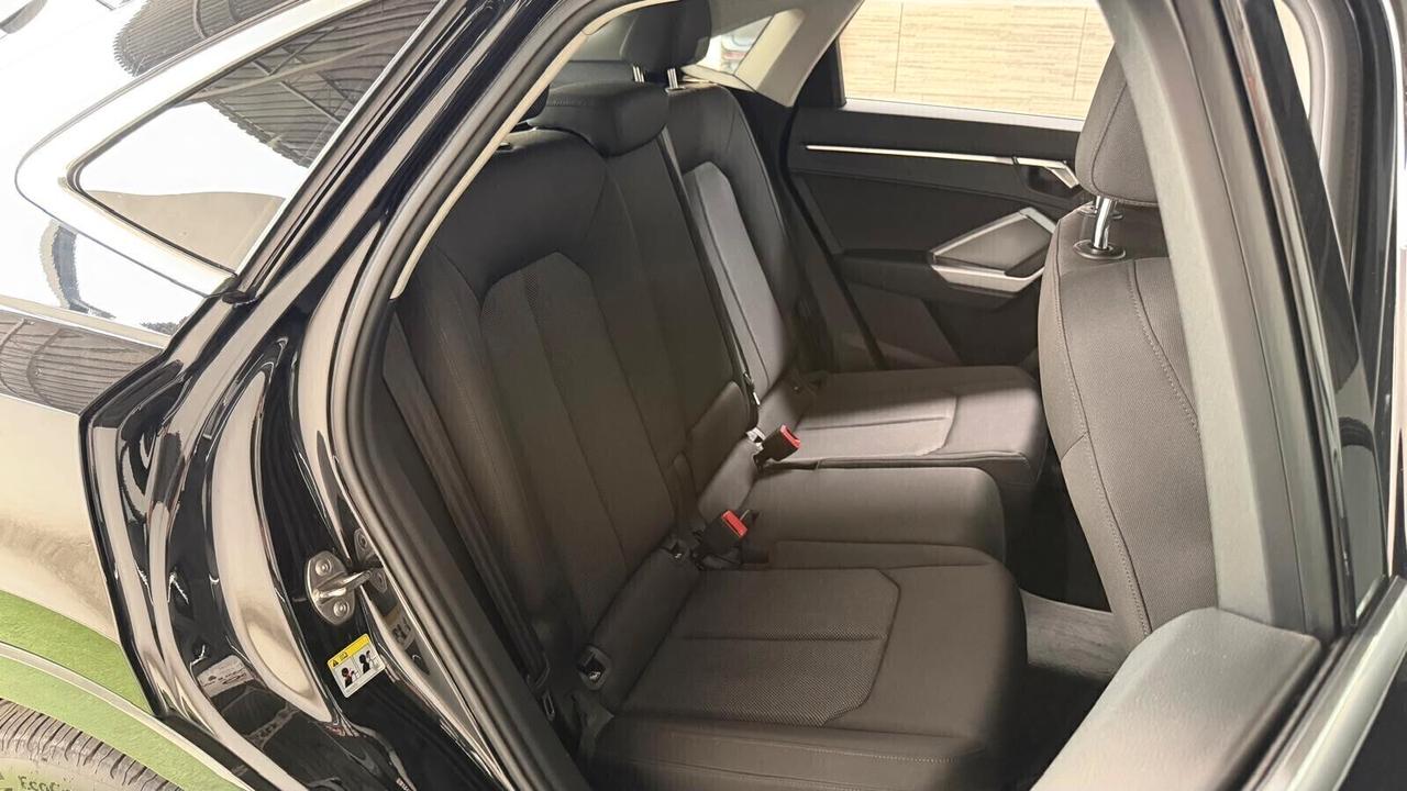 Audi Q3 35 TDI quattro S line edition