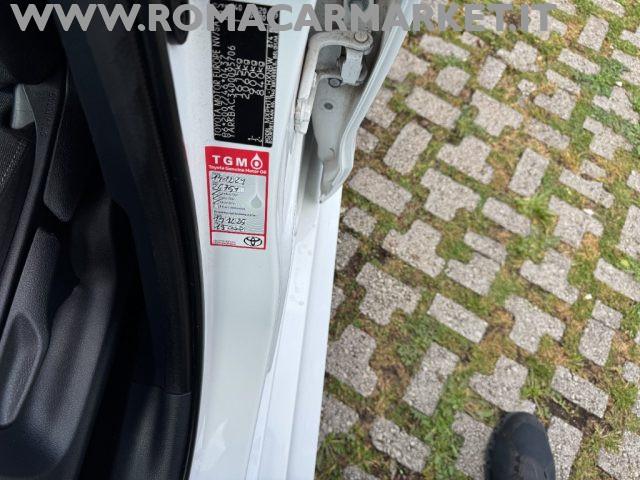 TOYOTA Yaris 1.5 Hybrid 5 porte Trend KEYLESS KM CERTIFICATI