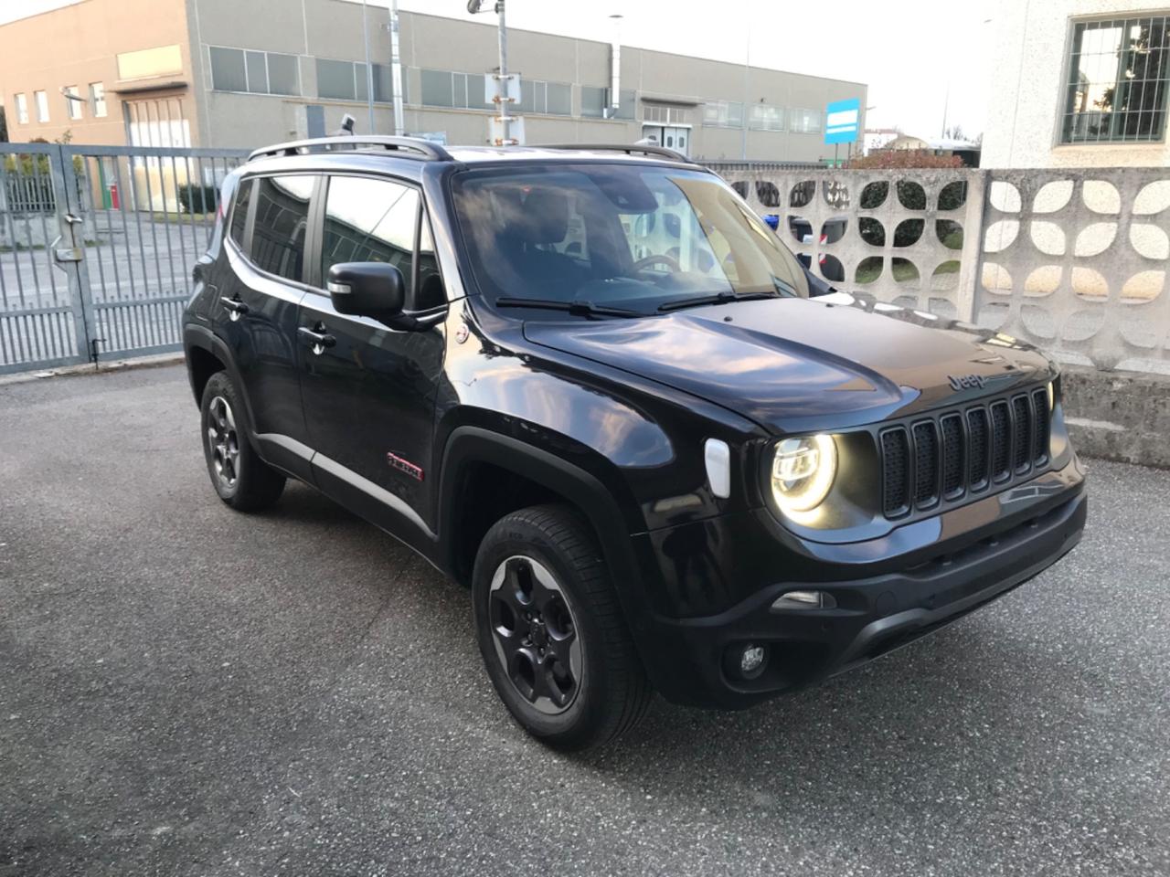 Jeep Renegade 2.0 Mjt 170CV 4WD Active Drive Low Trailhawk
