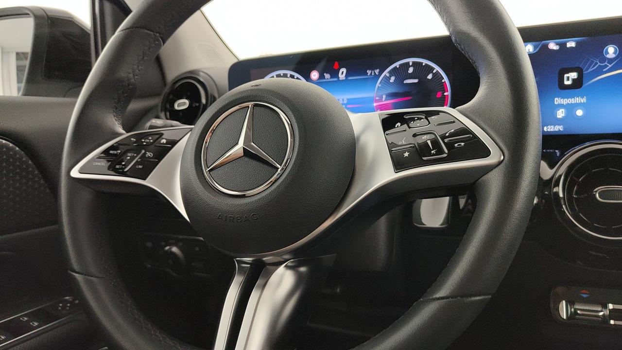 Mercedes-Benz GLA 180 d Advanced auto
