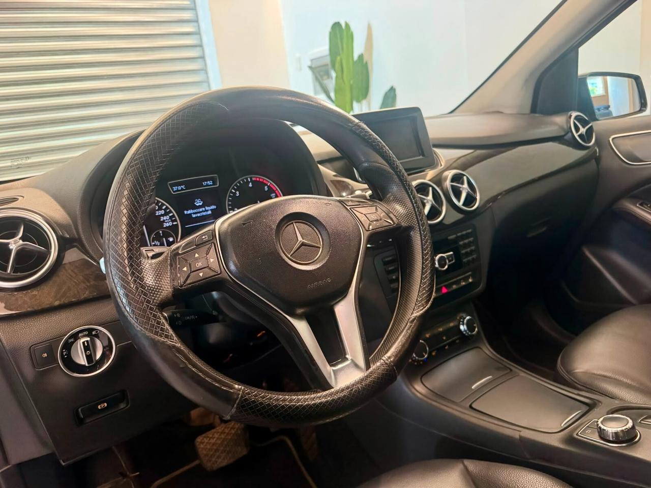 MERCEDES CLASSE B180 PREMIUM 80KW AUTOMATICA