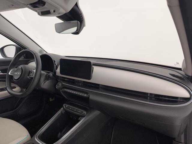 FIAT 600 1.2 hybrid La Prima 110cv auto