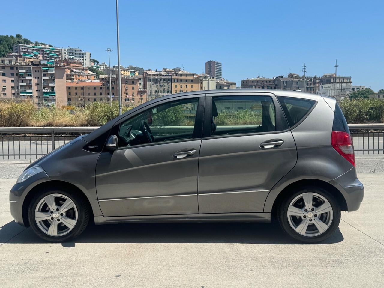 Mercedes-benz A 160 Avantgarde 2010 ok neopatentati