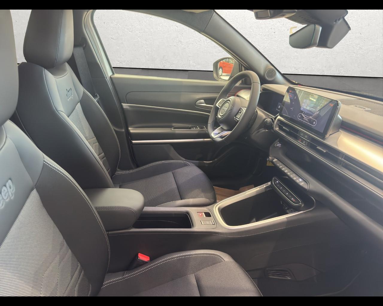 JEEP Avenger - Avenger 1.2 Turbo 110 CV e-Hybrid Summit