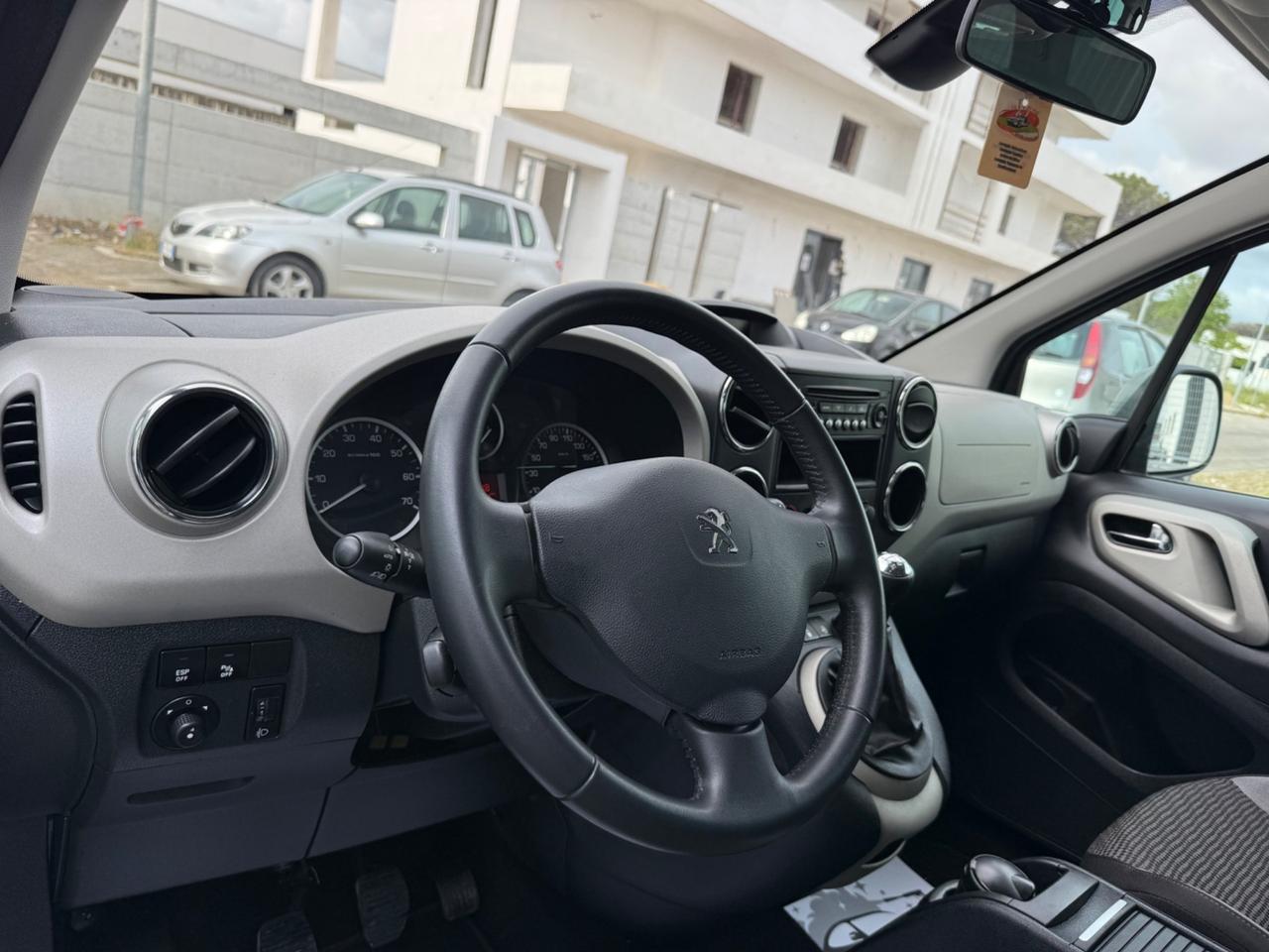 Peugeot Partner Tepee 1.6 Benzina 120CV Outdoor