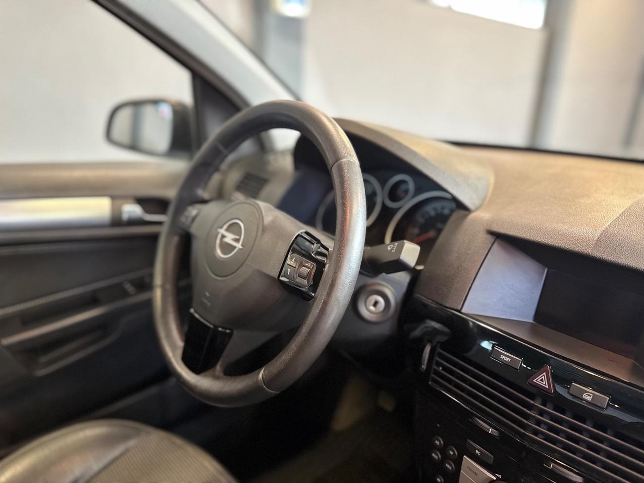 Opel Astra 1.7 CDTI 101CV 5 porte Cosmo