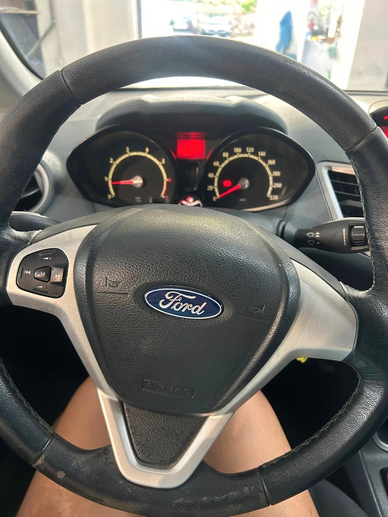 Ford Fiesta 1.2 82 CV 5 porte