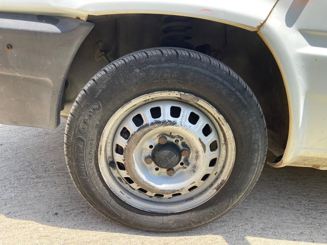 Fiat Panda 900 i.e. cat Young