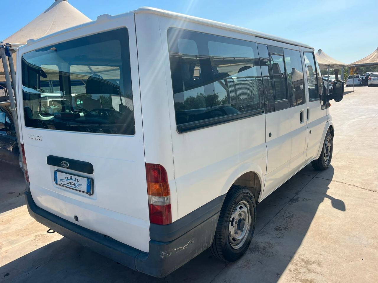Ford Transit 9 POSTI