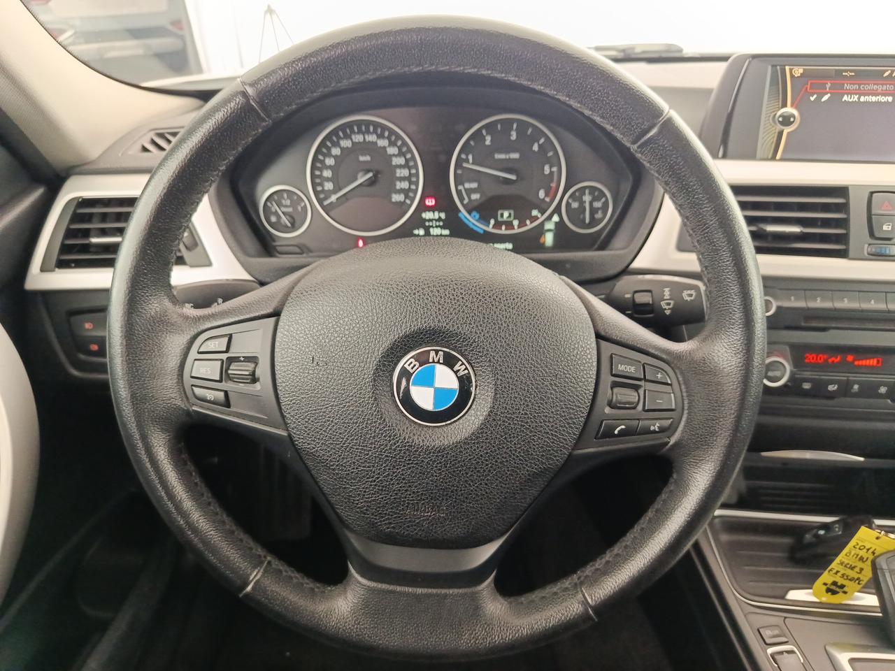 BMW Serie 3 (F30/31) - 320d Touring Business aut.