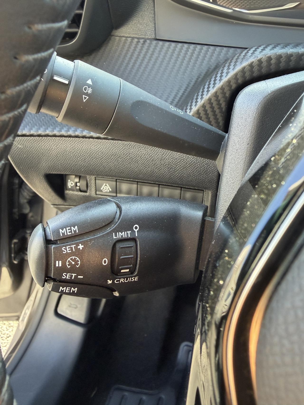 Peugeot 208 PureTech 75 Stop&Start 5 porte Allure