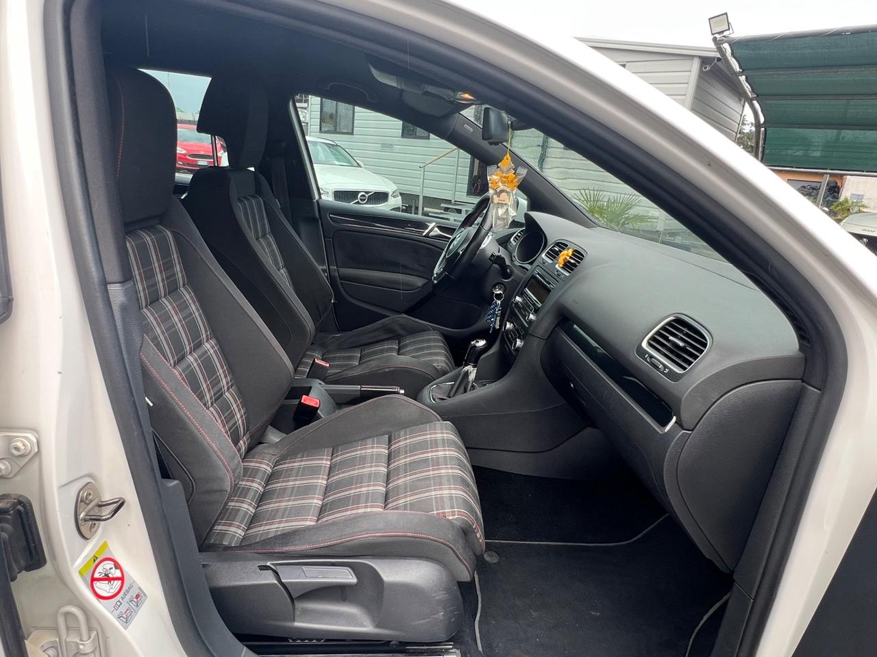 Volkswagen Golf GTI 210 cv IMPECCABILE