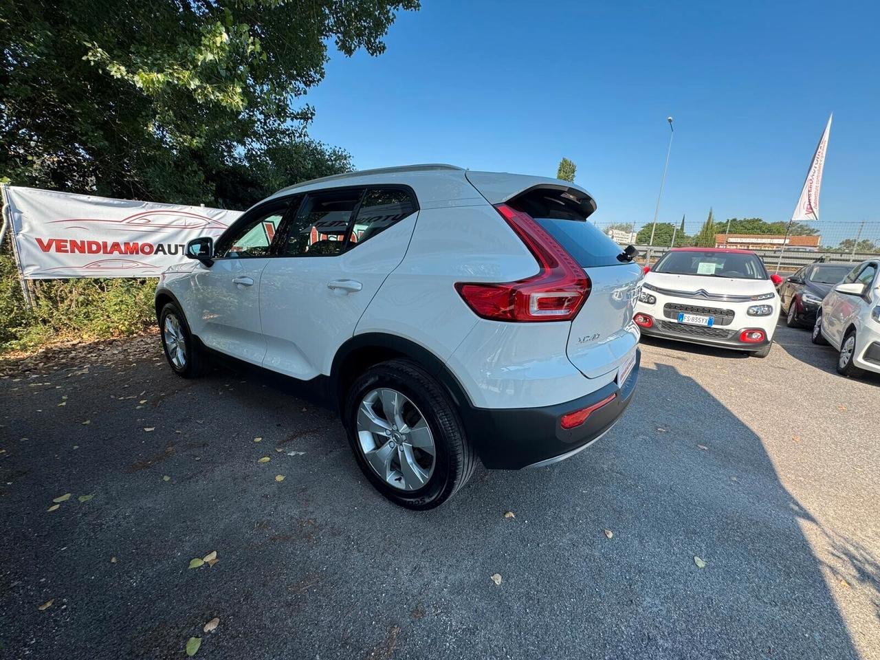 Volvo XC40 T2 Geartronic Momentum Core