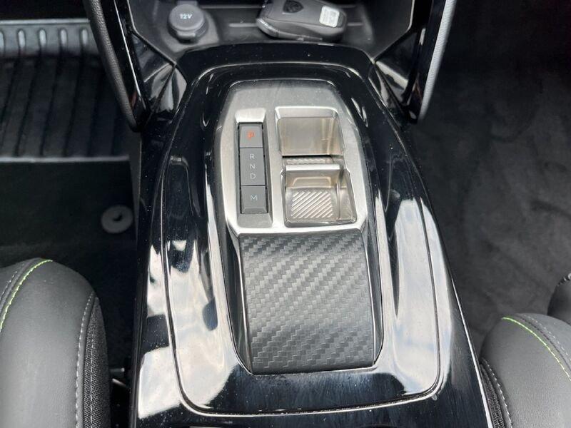 Peugeot 2008 II 2023 1.2 hybrid GT 145cv e-dcs6