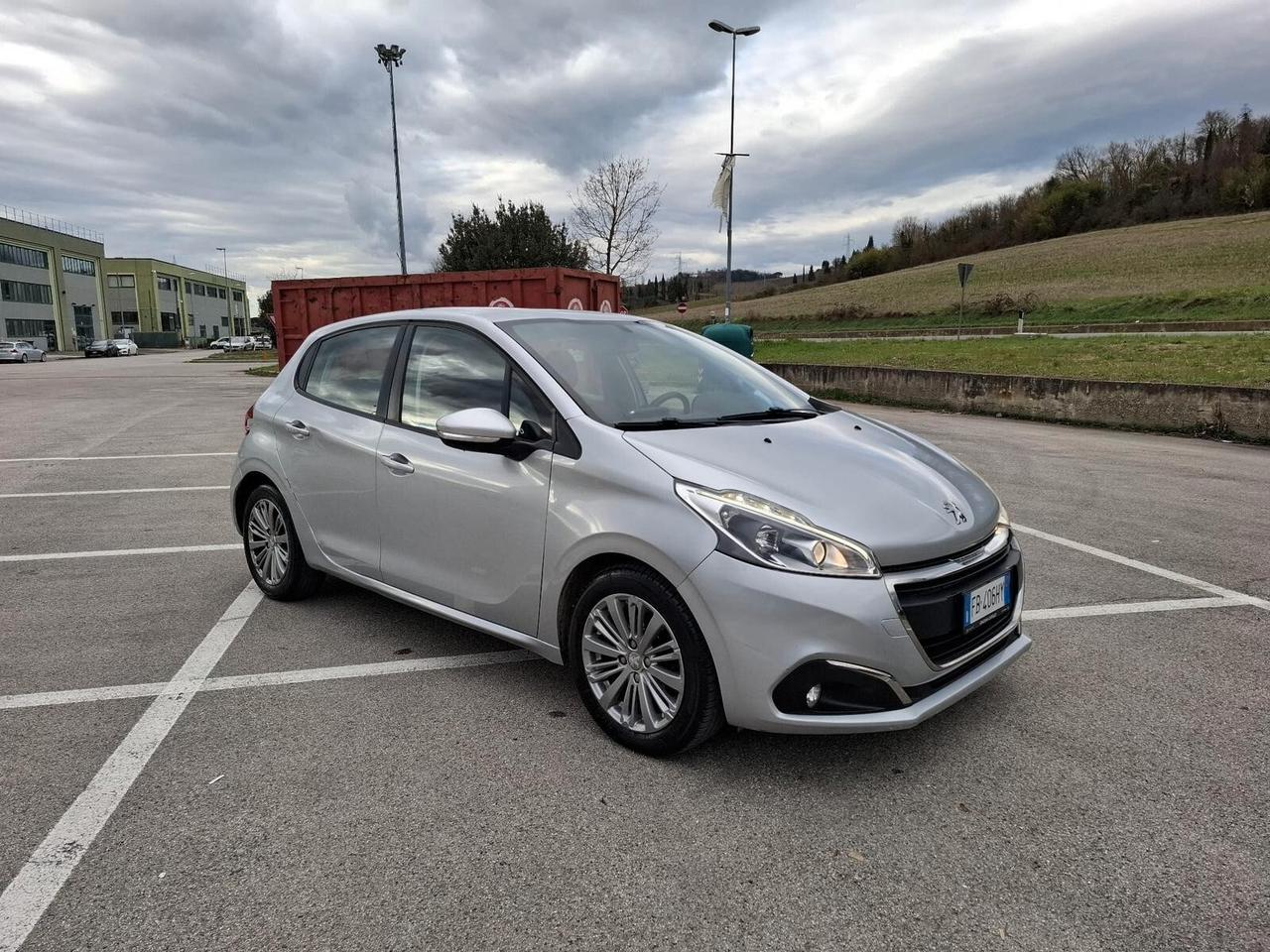 Peugeot 208 BlueHDi 75 5 porte Allure