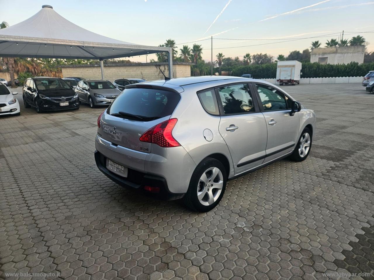 PEUGEOT 3008 1.6 HDi 110 CV Tecno