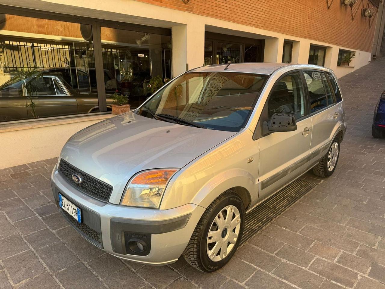 Ford Fusion 1.4 16v 5 p Gpl