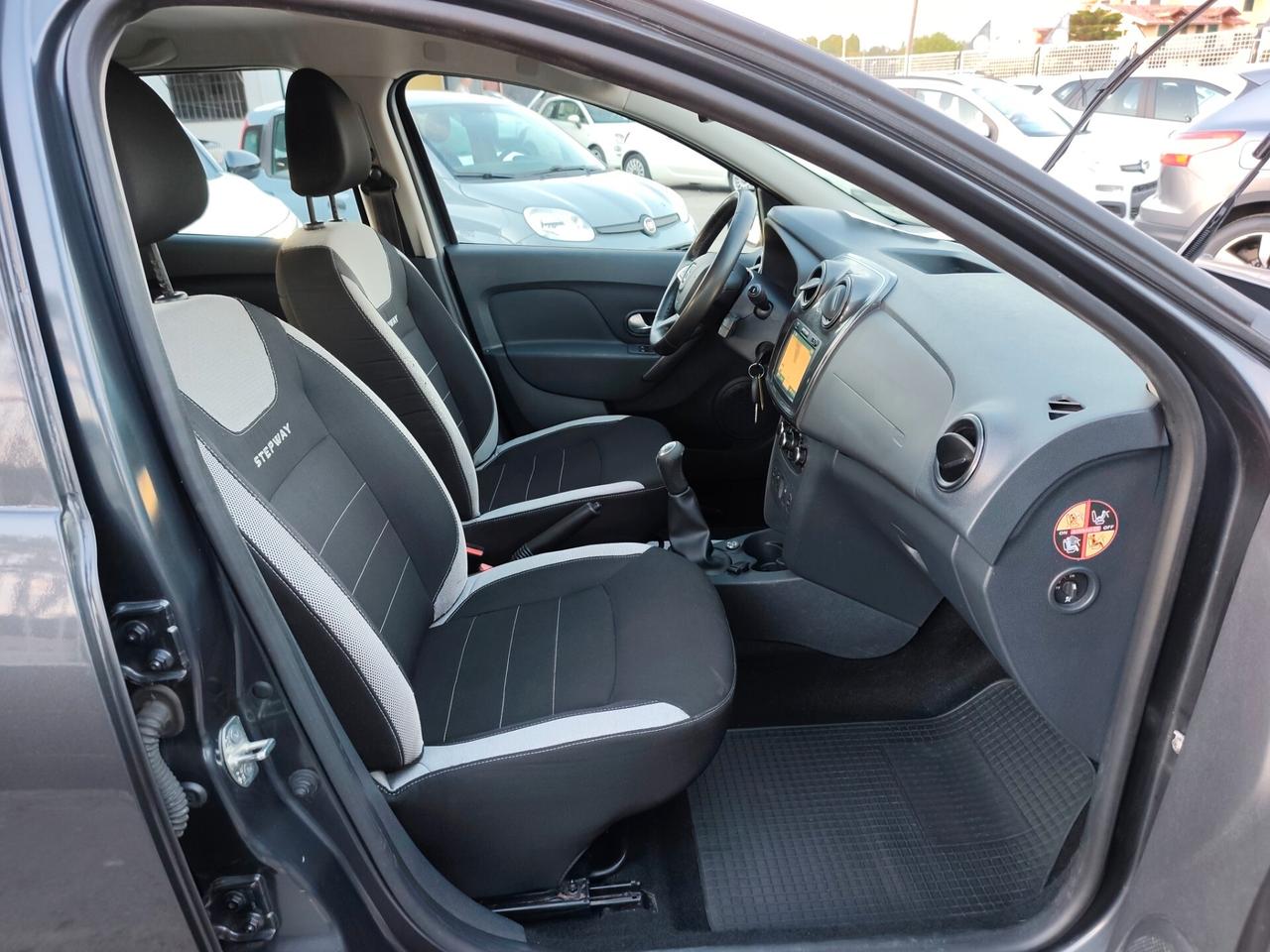 Dacia Sandero Stepway 1.0 BENZINA E GPL DI SERIE